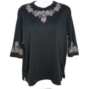 Vintage Bon Worth Top SZ S Black with White Gray Floral Appliqué 3/4 Sleeve Tee